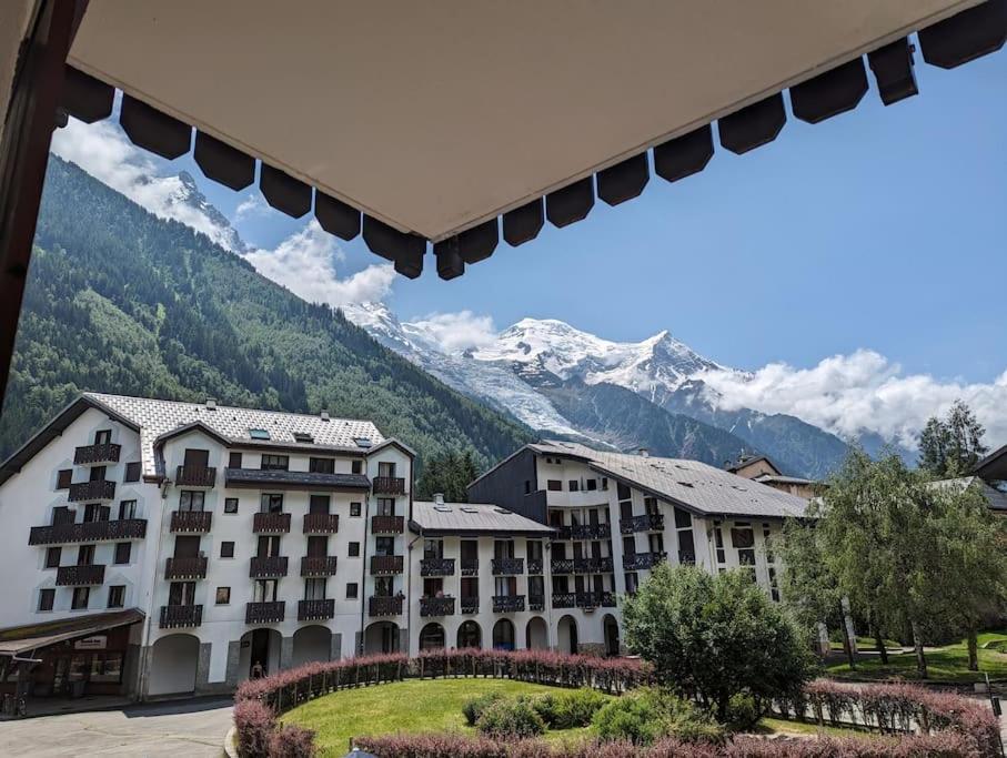 Central Spacious Flat With Private Parking Chamonix Exterior foto